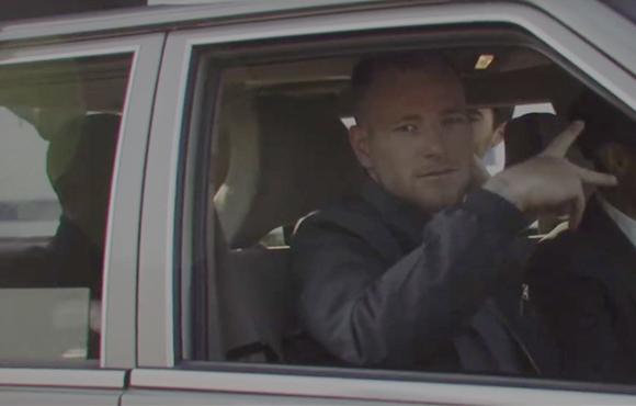 Picture: Daniel Adams-Ray har John Guidetti vid sin sida i nya musikvideon