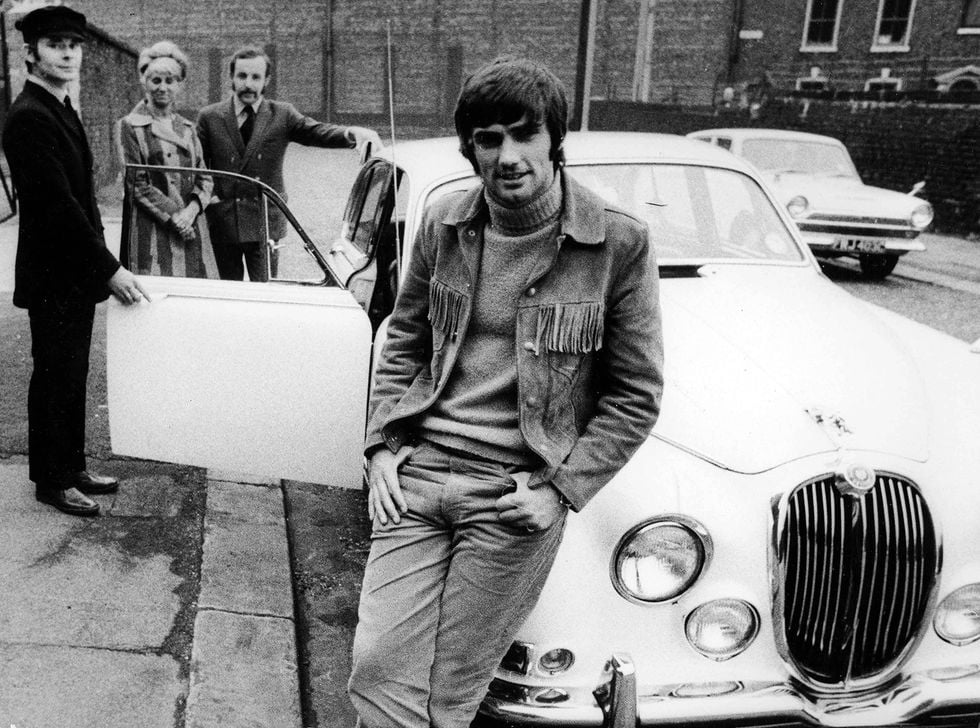 George Best: Hur världens bästa fotbollsspelare festade bort sitt liv