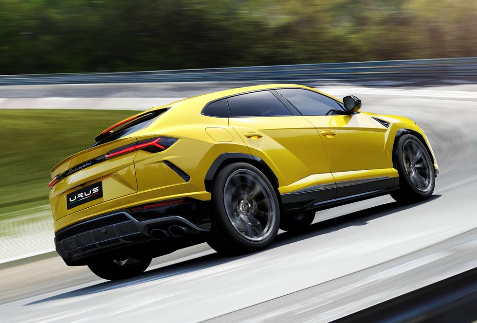 Lamborghini Urus med 650 hk V8 – världens snabbaste suv