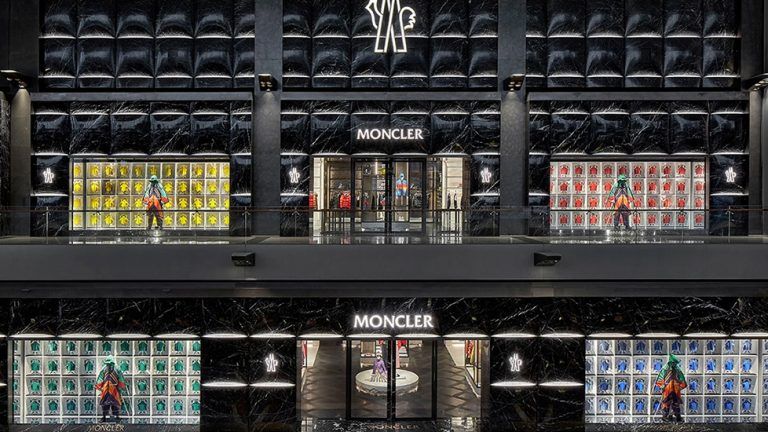 Picture: Moncler öppnar svinstor lyxbutik i Singapore