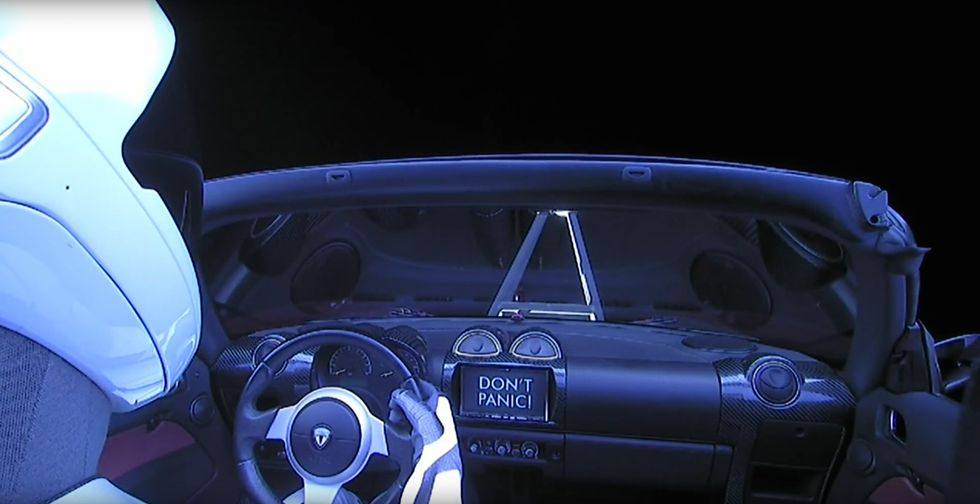 Tesla Roadster på väg till Mars – lyckad uppskjutning av SpaceX Falcon Heavy