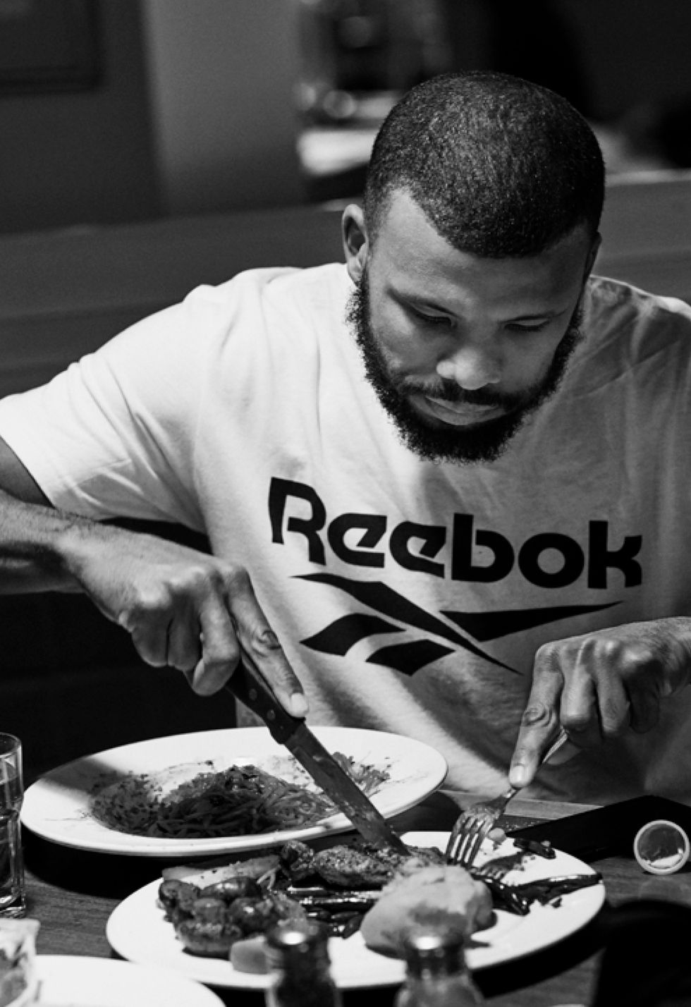 Badou Jack: ”Många unga ser pengar och bälten framför sig. Men det är en lång väg till toppen.”