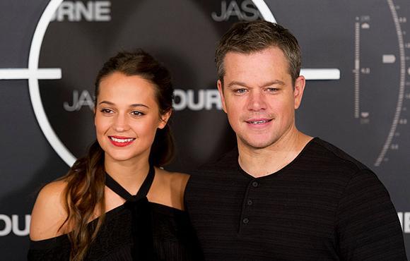 Picture: Matt Damon hyllar Alicia Vikander: ”Hon är så het man kan bli”