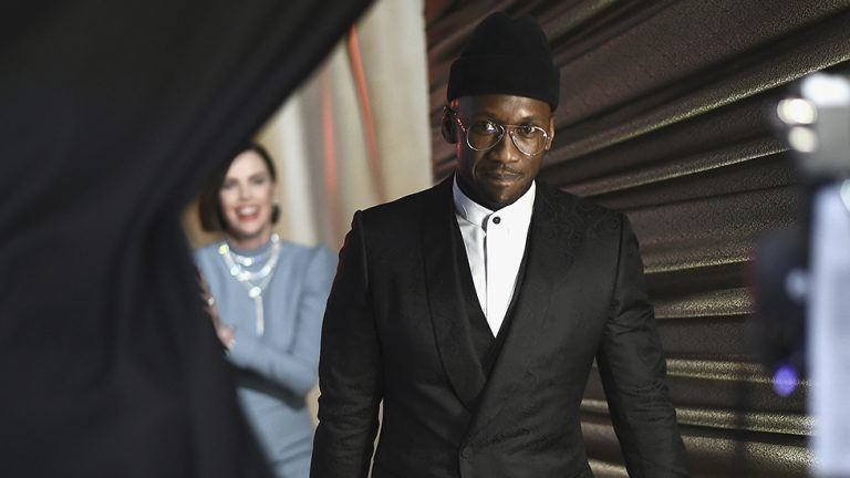 Picture: King träffar True Detective-stjärnan Mahershala Ali