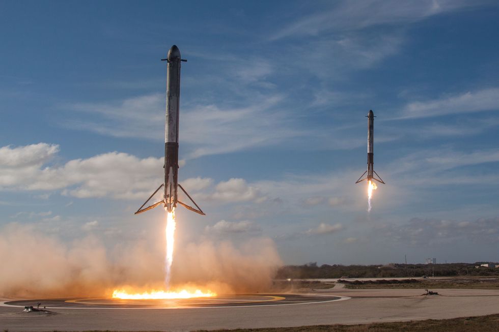 Här är sista bilden från SpaceX rymd-Tesla