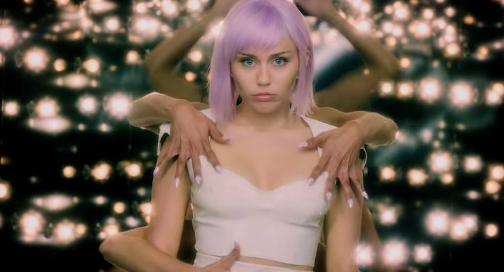 Miley Cyrus i Netlix Black Mirror.