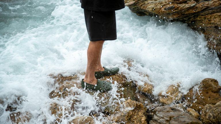 Picture: Vans släpper Foppatofflan du inte behöver skämmas för att bära på stranden